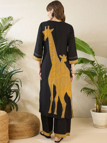 Dhiyona IE Printed V-Neck Three-Quarter Sleeves Tunic And Trousers