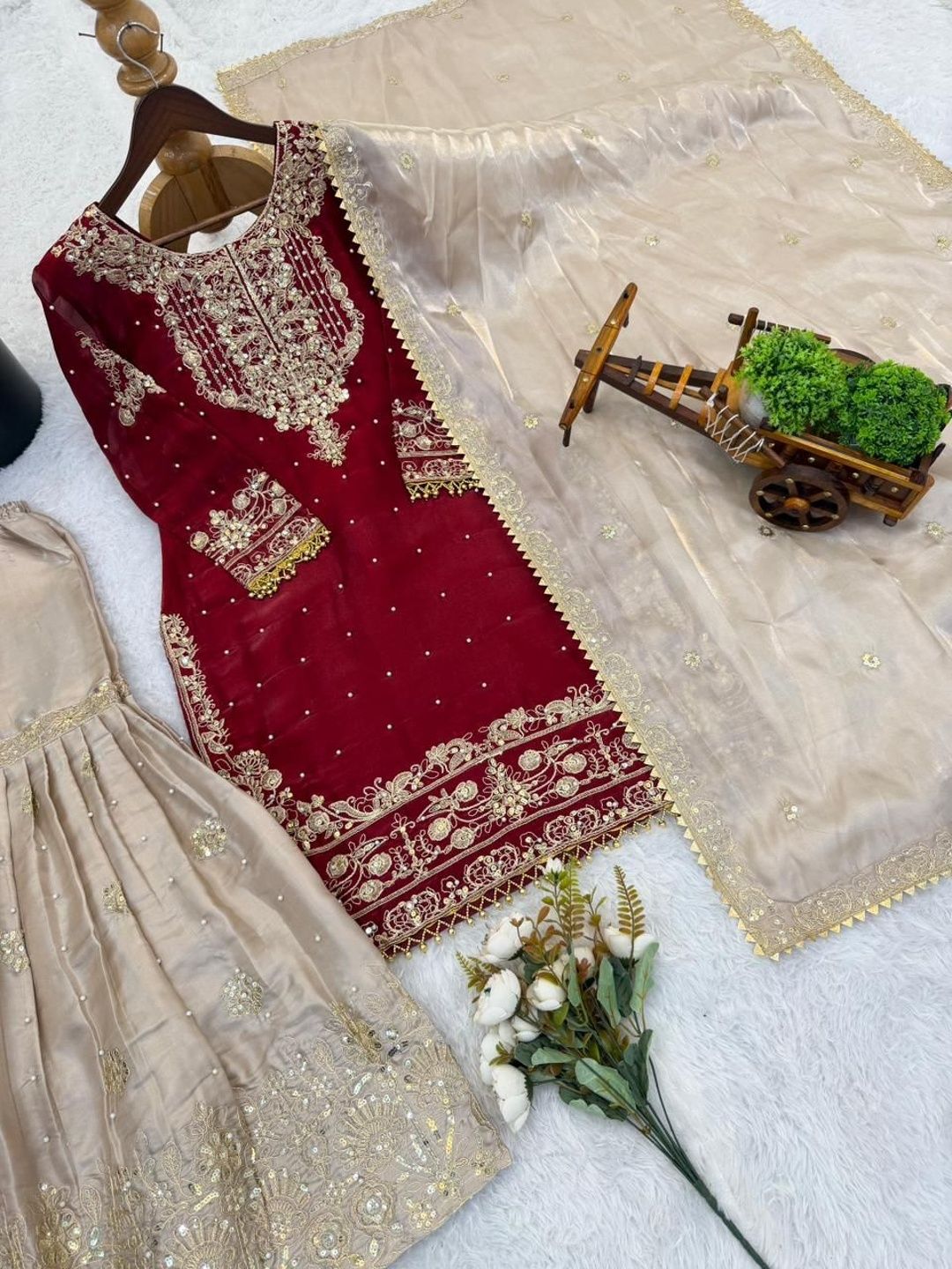 Dhiyona KL Women Ethnic Motifs Embroidered Regular Thread Work Kurta with Sharara & With Dupatta