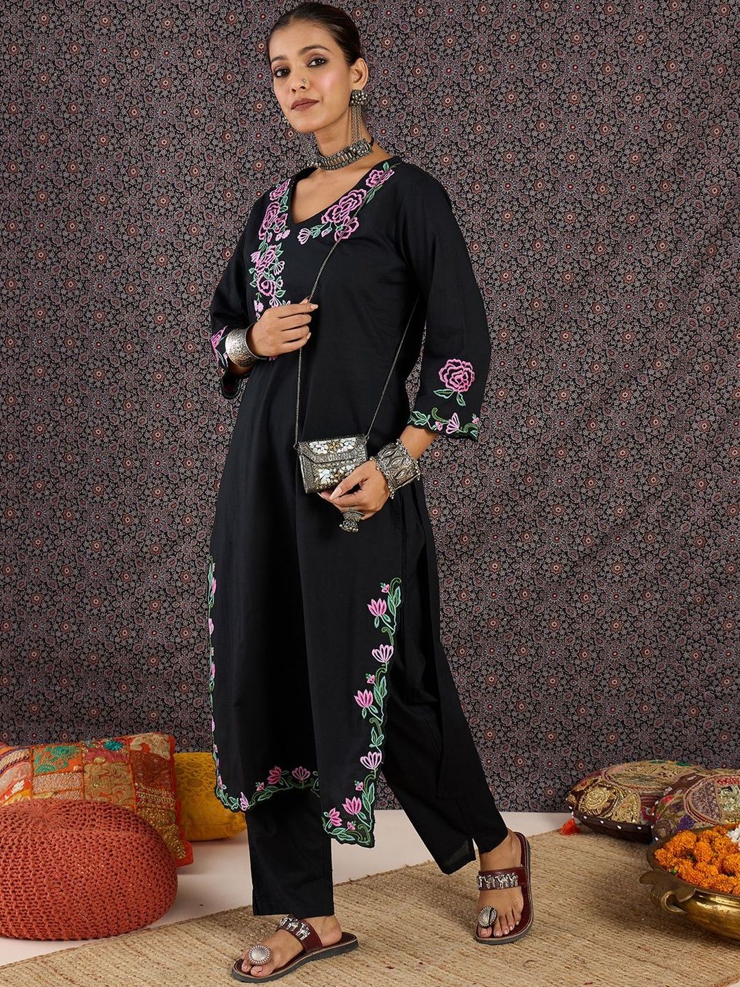 Dhiyona IE Women Floral Embroidered Regular Thread Work Pure Cotton Kurta with Trousers
