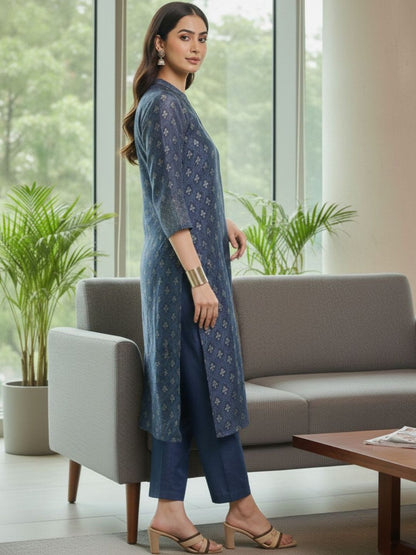 Navy Blue Women Floral Printed Regular Chanderi Silk Kurta with Trousers & With Dupatta