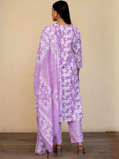 Dhiyona KL Women Off White Pure Cotton Kurta Sets