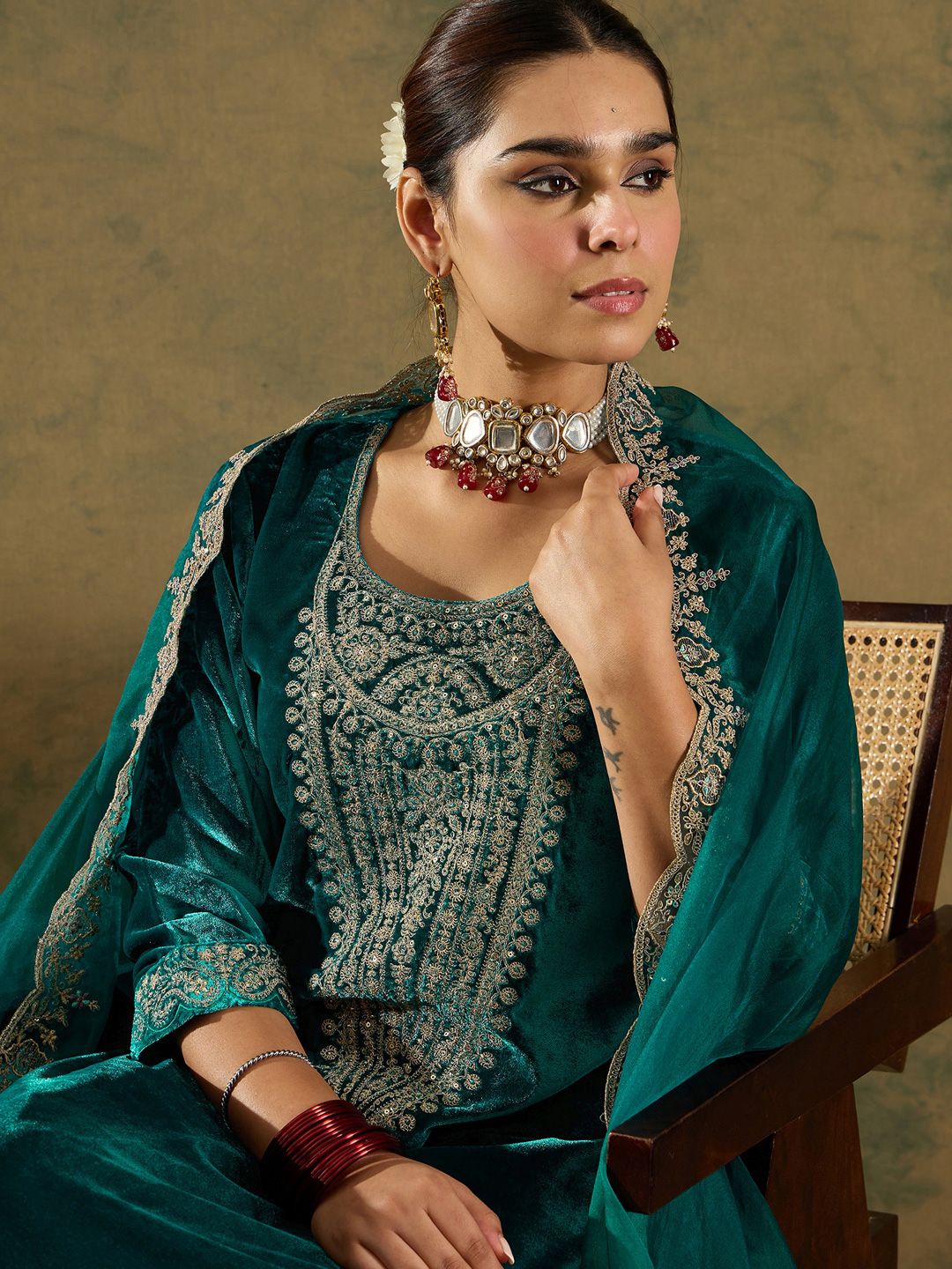 Dhiyona IE Floral Yoke Design Sequinned Velvet Straight Kurta With Trousers & Dupatta
