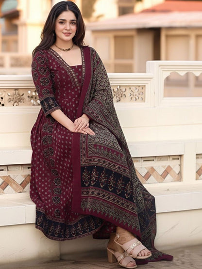 Dhiyona KL Women Ethnic Motifs Printed Regular Kurta with Palazzos & With Dupatta