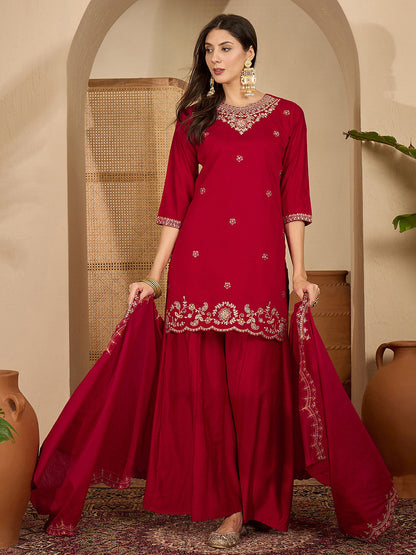 Embroidered Round Neck Kurta & Trousers With Dupatta