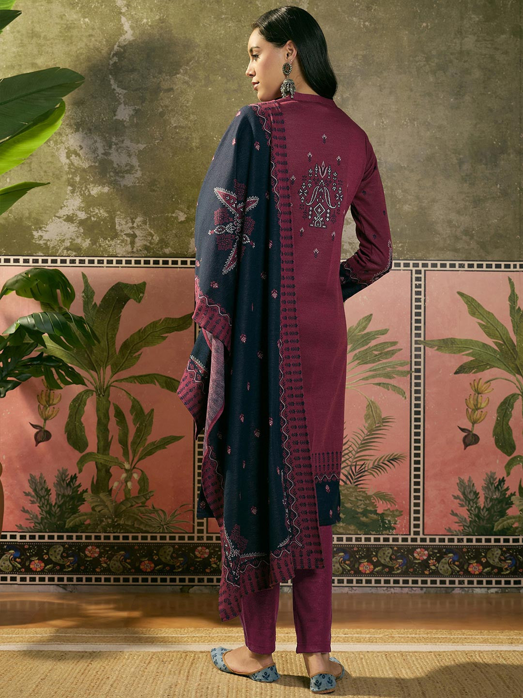 Women Winter Ethnic Motifs Printed Regular Kurta With Trousers & Dupatta
