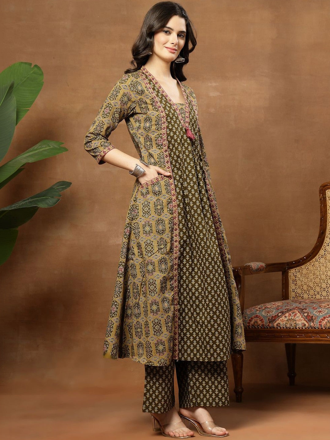 Printed Pure Cotton V-Neck Kurta & Palazzos