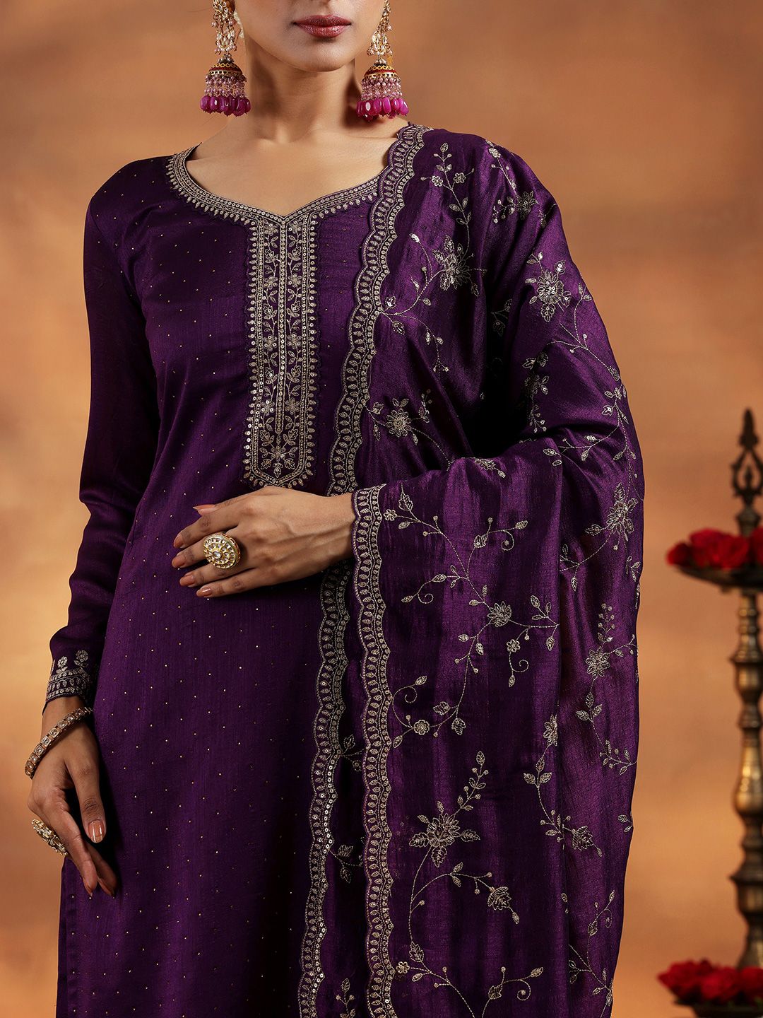 Dhiyona LL Women Floral Embroidered Regular Beads and Stones Kurta with Palazzos & With Dupatta