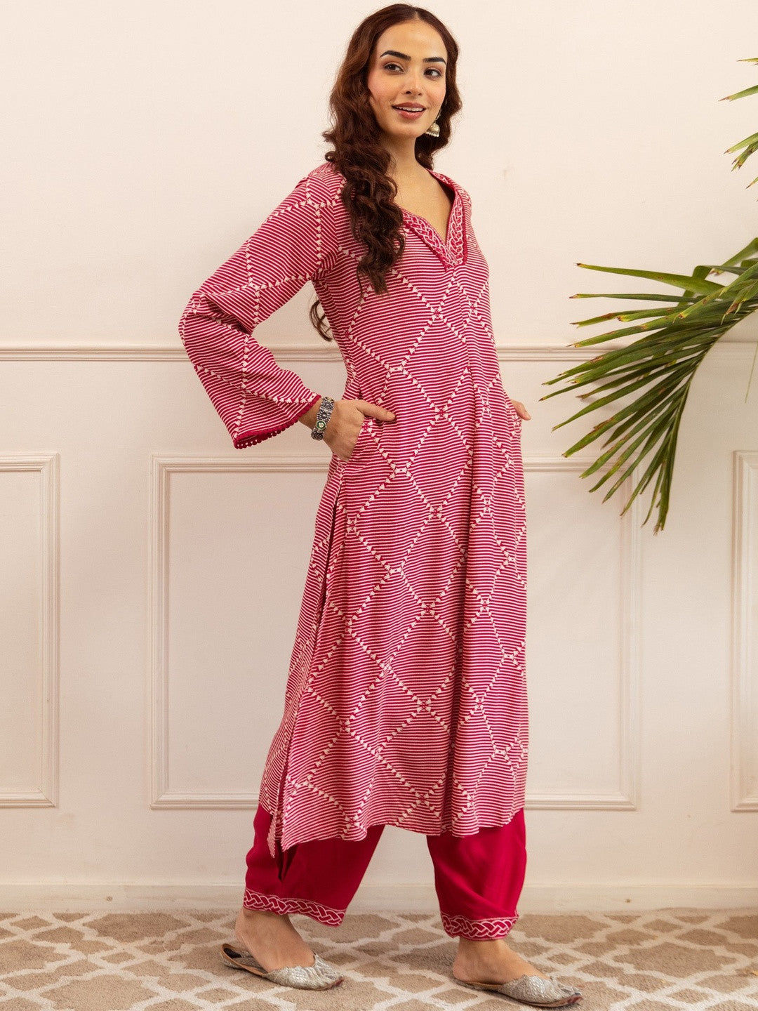 Geometric Printed V-Neck Thread Work Kurta With Patiala