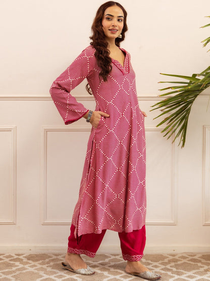 Geometric Printed V-Neck Thread Work Kurta With Patiala