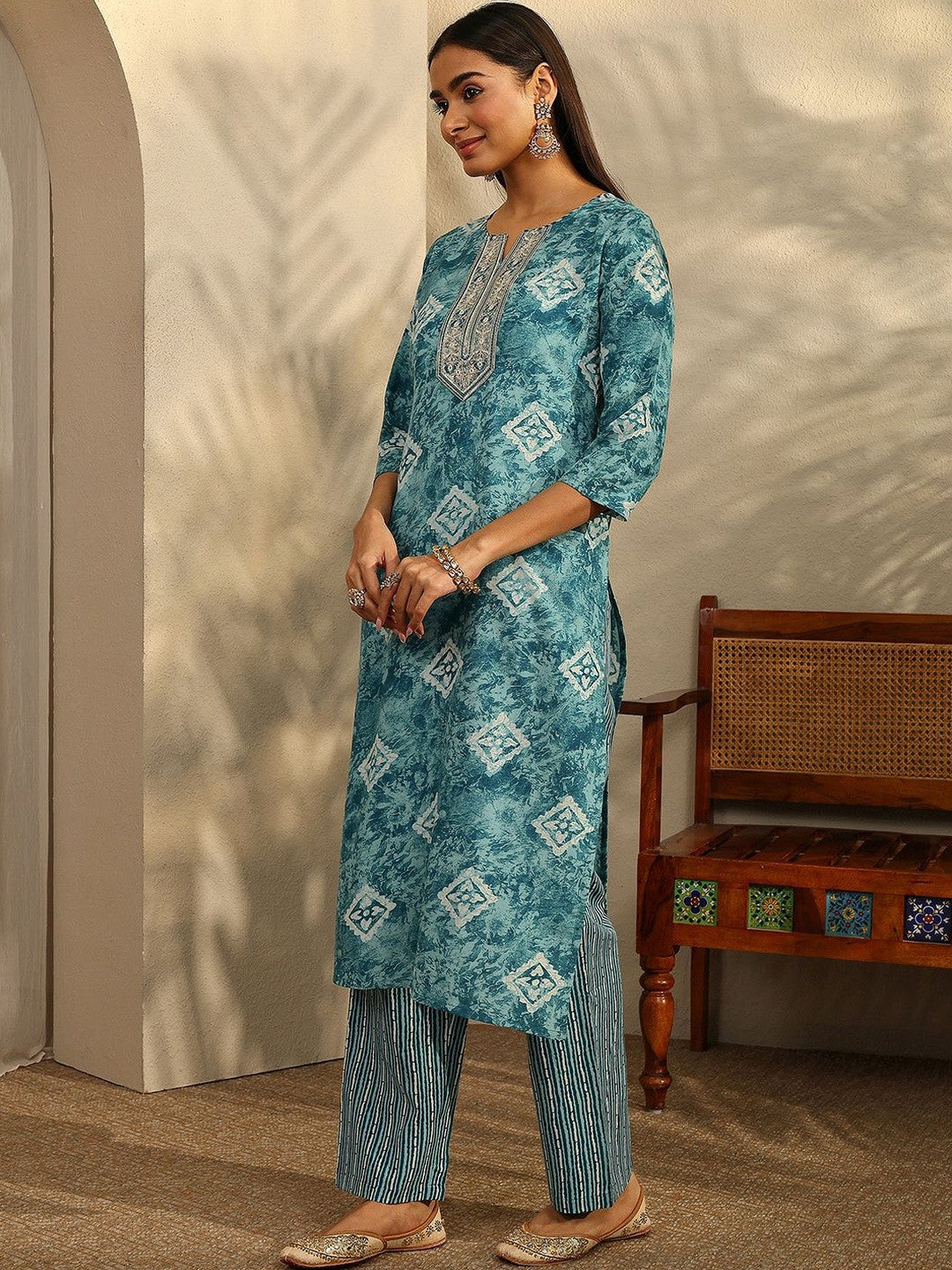 Women Ethnic Motifs Printed Regular Thread Work Kurta with Trousers & With Dupatta