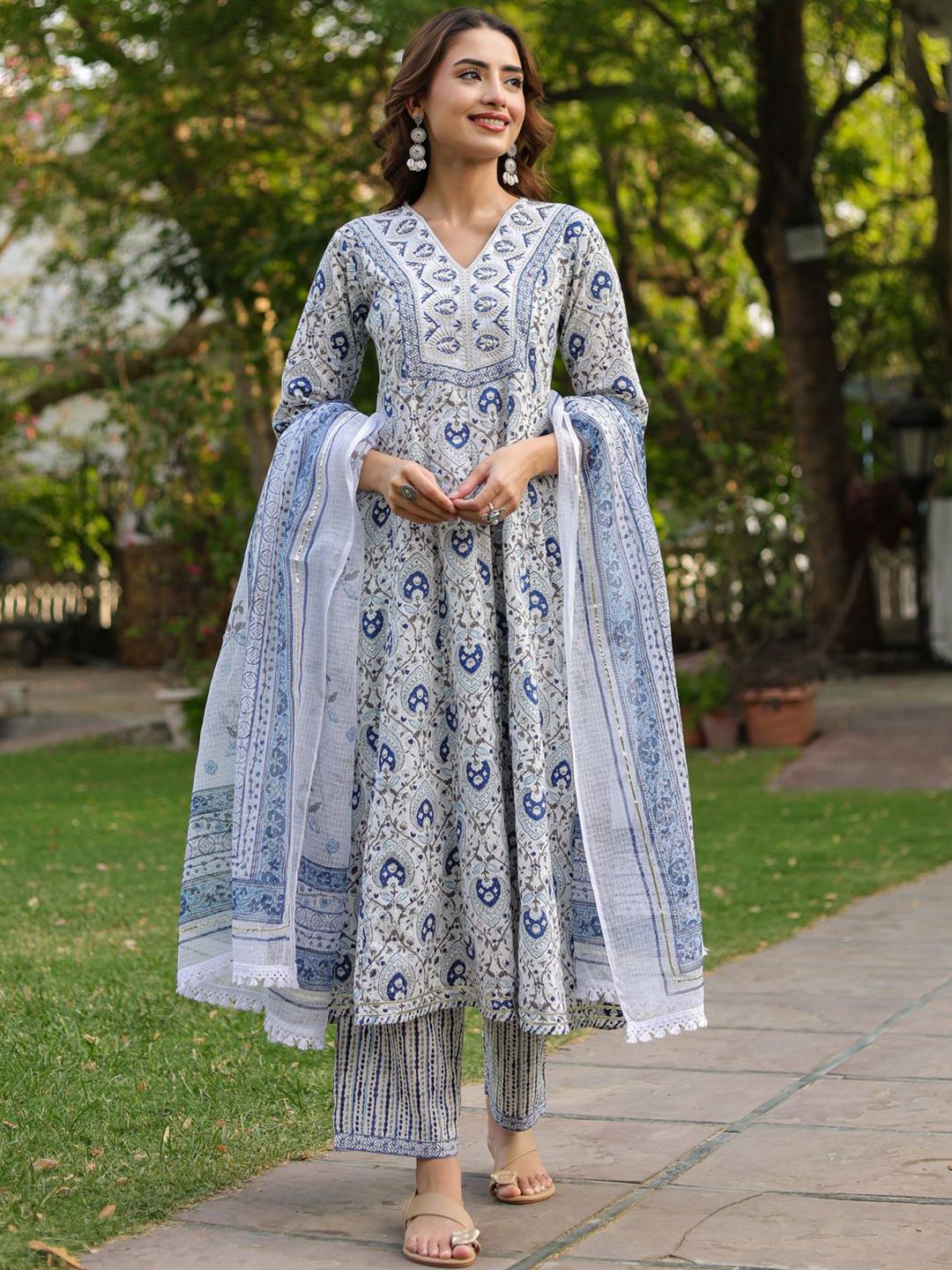 Dhiyona RR Women's Ethnic Motifs Printed Pure Cotton Kurta with Trousers & Dupatta