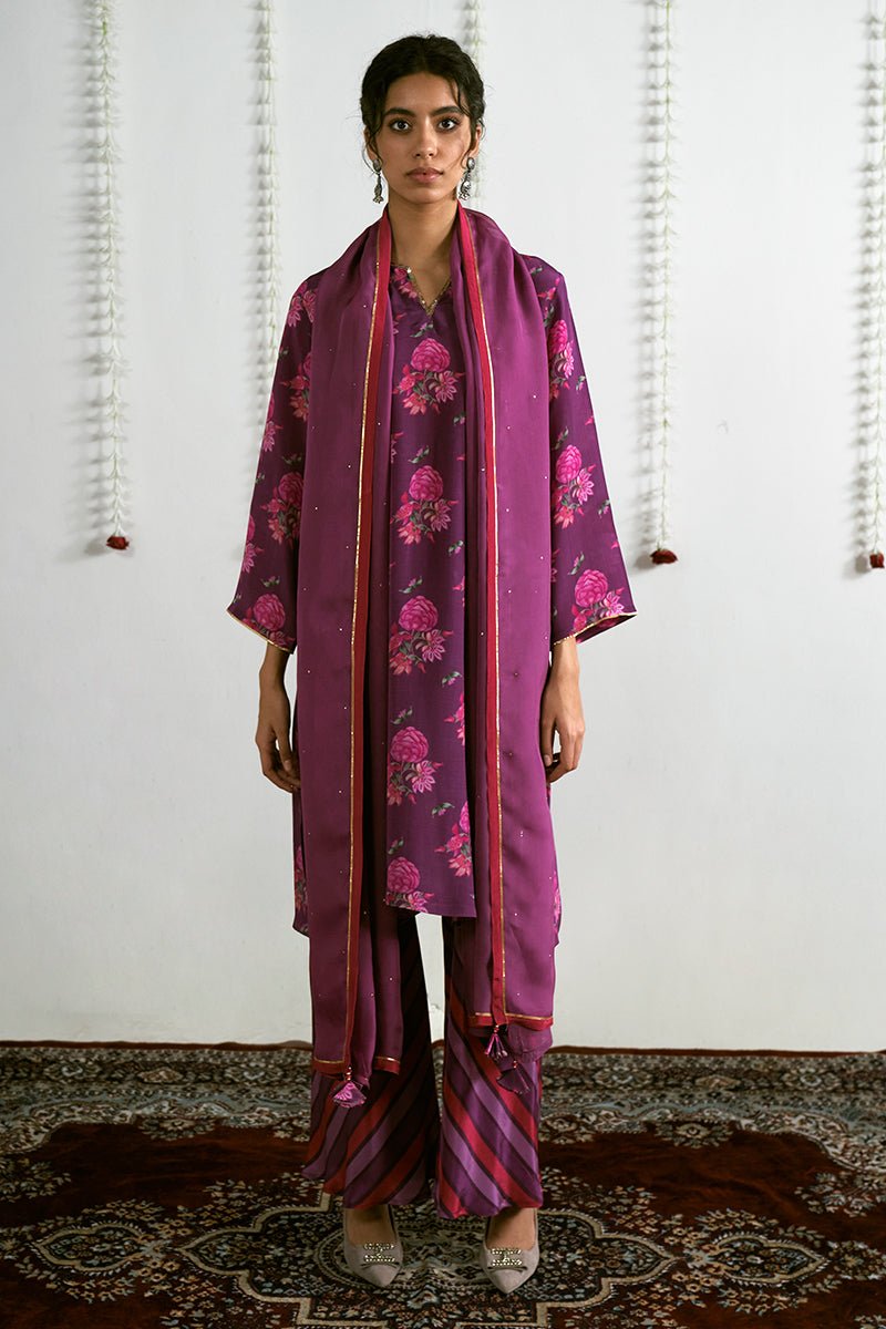 Magenta Viscose Crepe Printed Top With Organza Dupatta