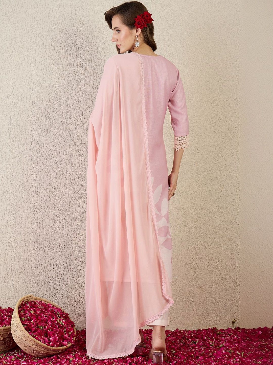 Women Ethnic Motifs Printed Regular Linen Kurta with Trousers & With Dupatta