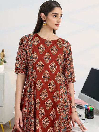 Women Ethnic Motifs Printed Regular Kurta with Trousers & With Dupatta