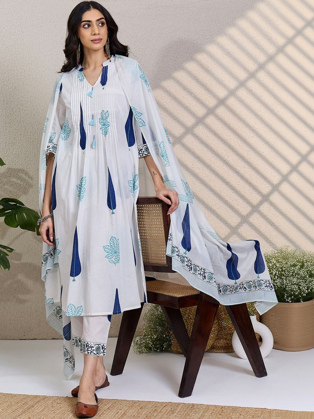 Women Ethnic Motifs Printed Pleated Pure Cotton Kurta with Trousers & With Dupatta