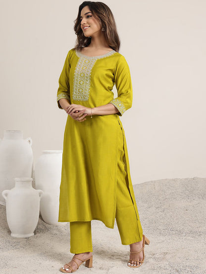 Women Floral Yoke Design Kurta with Trousers & Dupatta