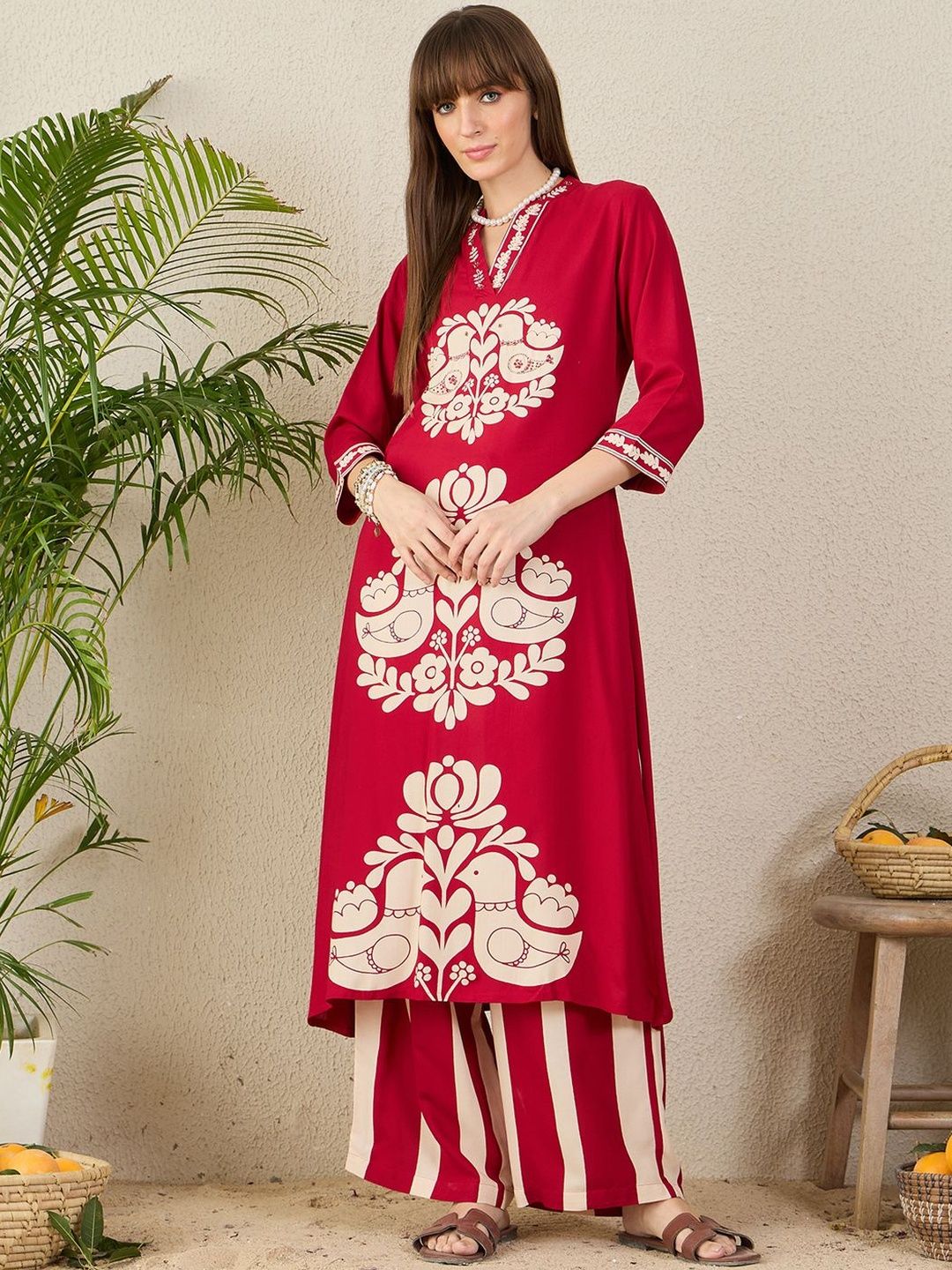 Geometric Printed V-Neck Straight Kurta & Palazzos