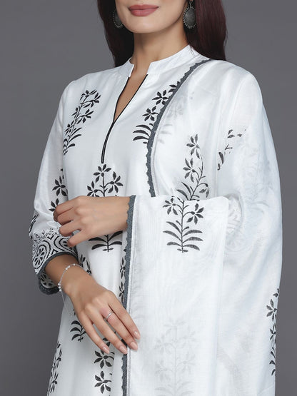 Women Floral Printed Regular Kurta with Trousers & With Dupatta