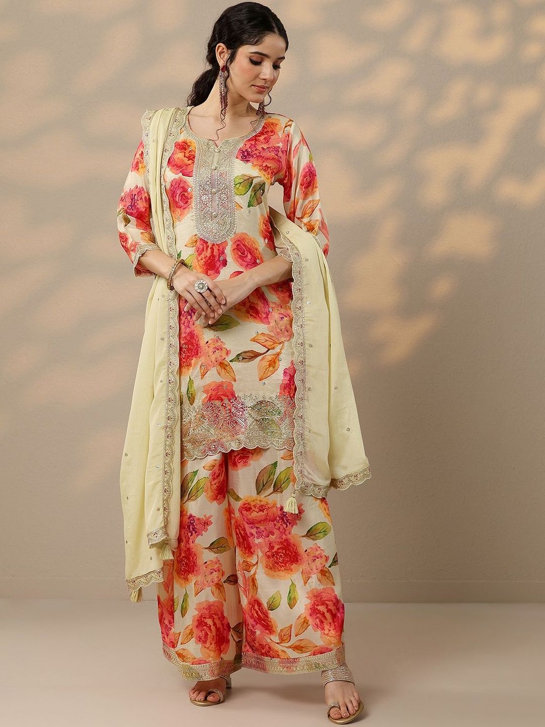 Dhiyona LL Women Floral Printed Above Knee Regular Straight Kurta with Palazzos & Dupatta