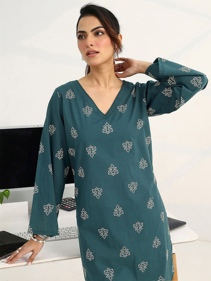 Women Ethnic Motifs Printed Regular Cotton Blend Kurta with Palazzos