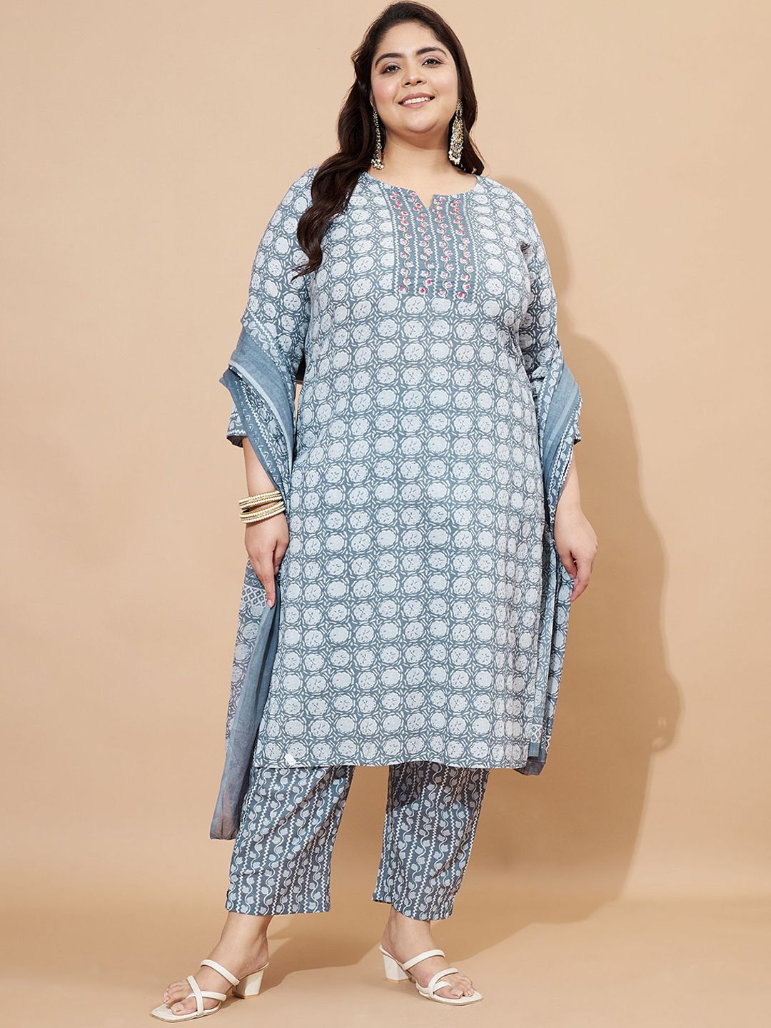 Dhiyona KL Floral Printed Notch-Neck Pure Cotton Kurta With Trousers And Dupatta