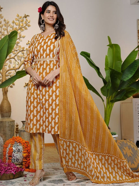Dhiyona KL Paisley Printed Regular V-Neck Pure Cotton Straight Kurta With Trousers & Dupatta