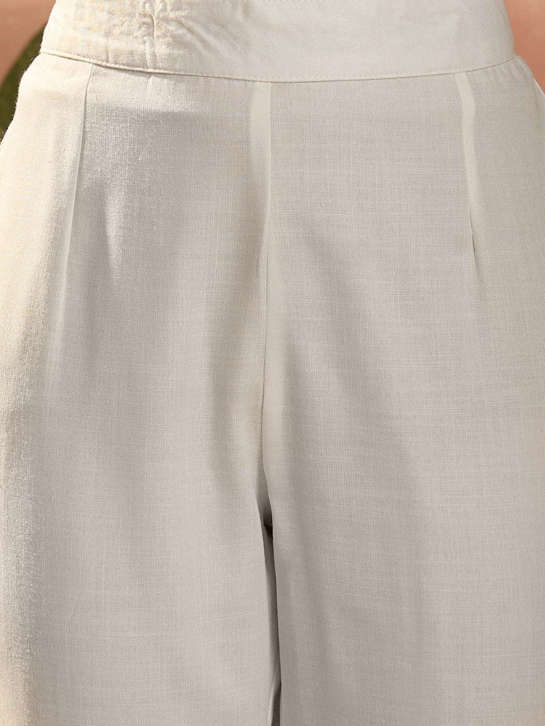 Embroidered V-Neck Kurta & Trousers Kurta Set