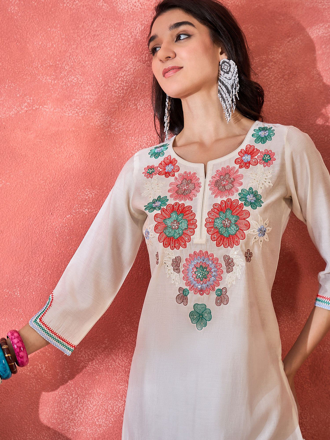 Women Floral Embroidered Straight Kurta With Trouser Kurta Set