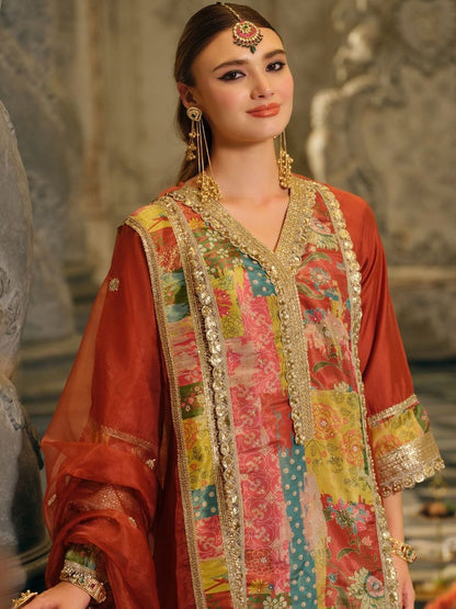 Dhiyona IE Women Floral Printed Regular Gotta Patti Kurta with Palazzos & With Dupatta