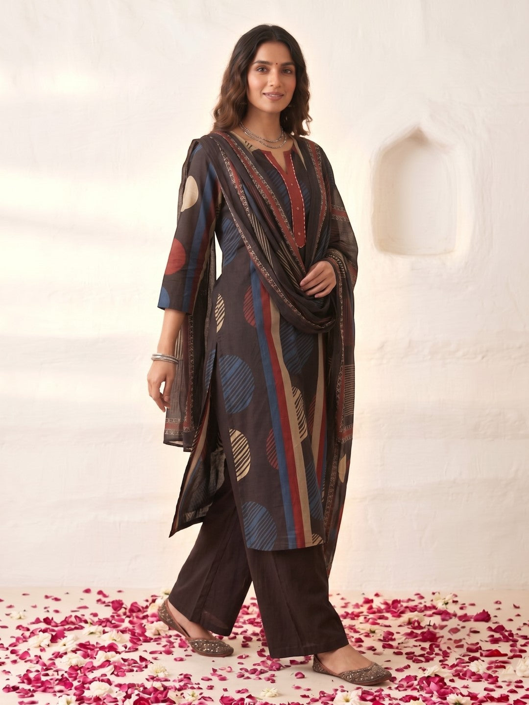 Swades jet cotton printed suit set