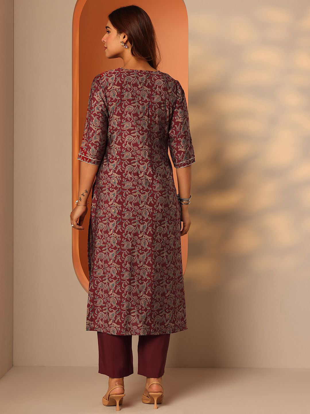 Paisley Printed Notch Neck Thread Work Straight Kurta With Trousers