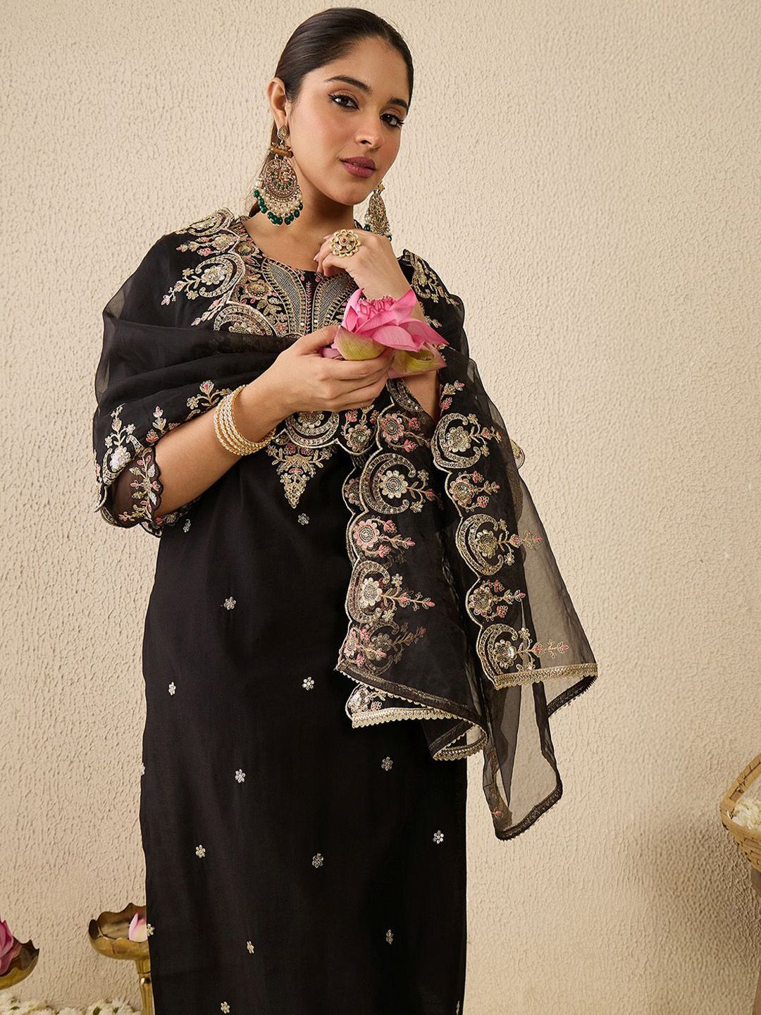 Dhiyona IE Ethnic Motifs Embroidered Thread Work Liva Straight Kurta With Trousers & Dupatta