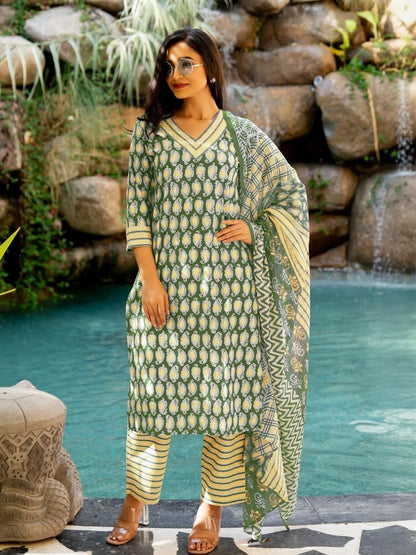Dhiyona KL Women Green Pure Cotton Kurta Sets