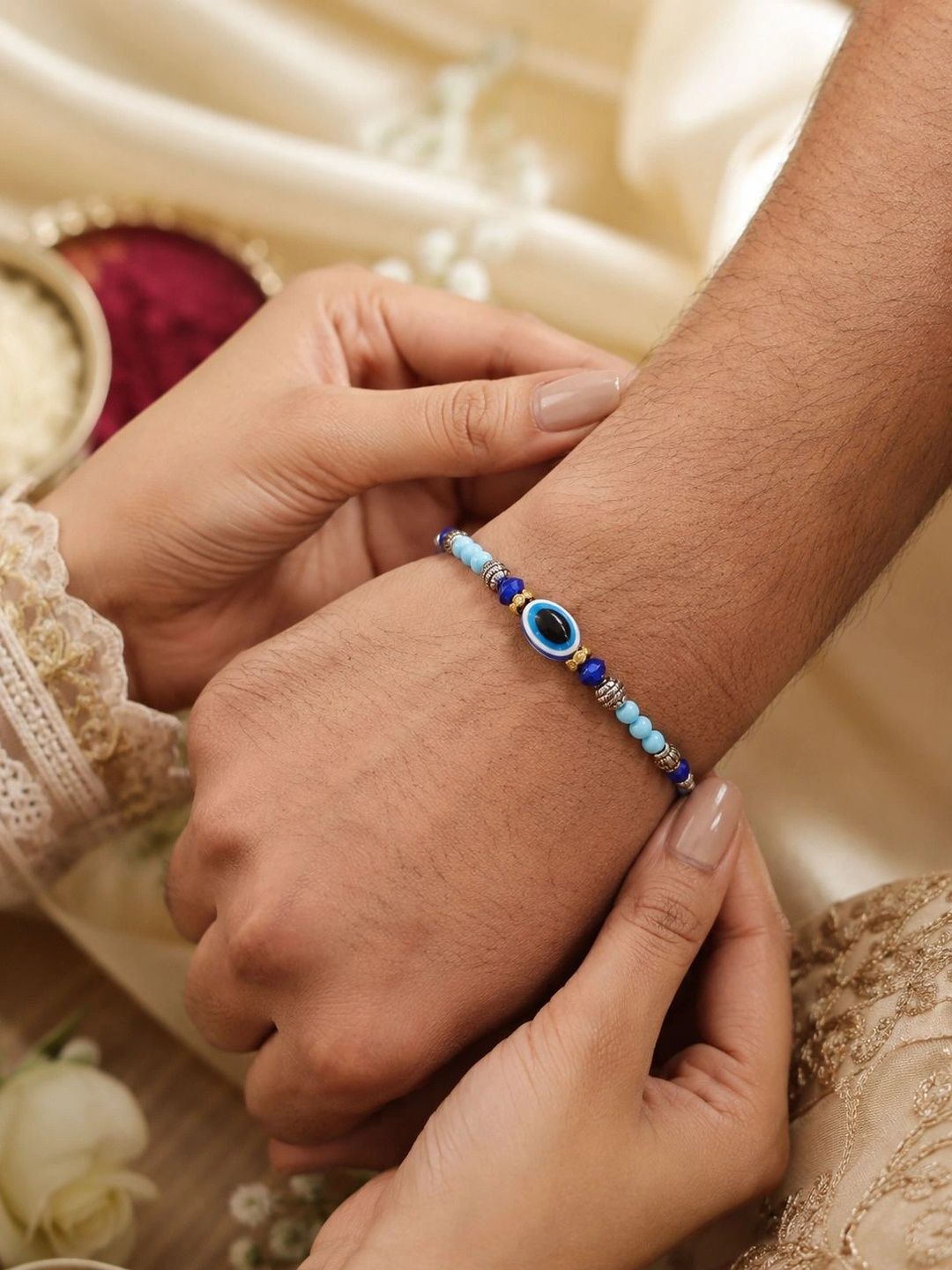 Dhiyona Rakhi