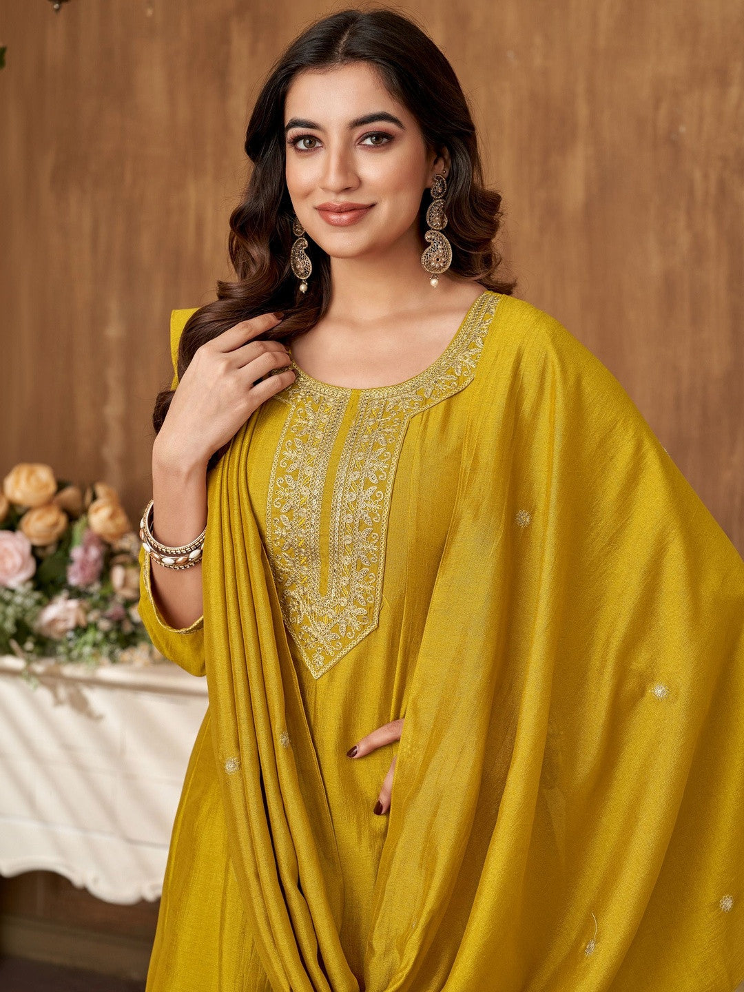 Embroidered Round-Neck Kurta Trousers & Dupatta