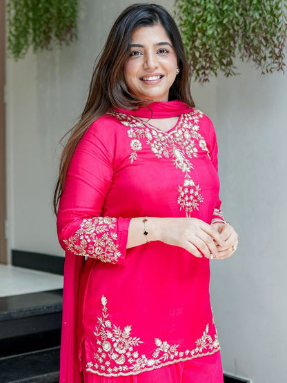 Dhiyona KL Women Ethnic Motifs Embroidered Regular Thread Work Silk Crepe Kurta with Palazzos & With Dupatta
