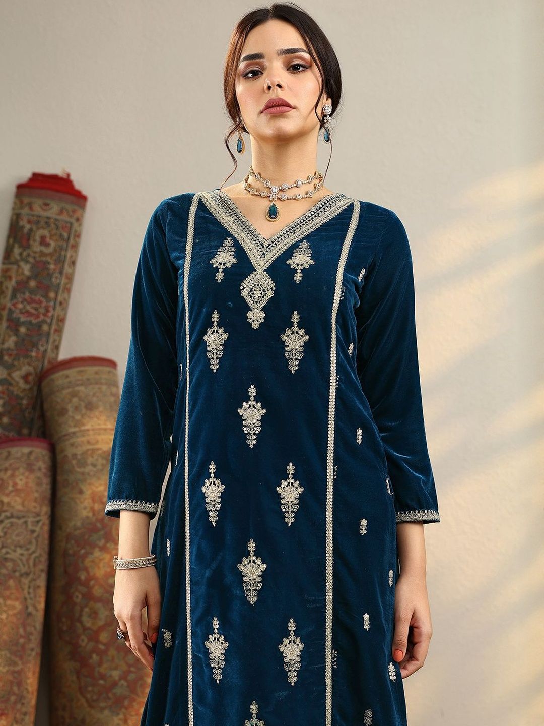 Dhiyona LL Women Ethnic Motifs Embroidered Kurta with Palazzo & Dupatta