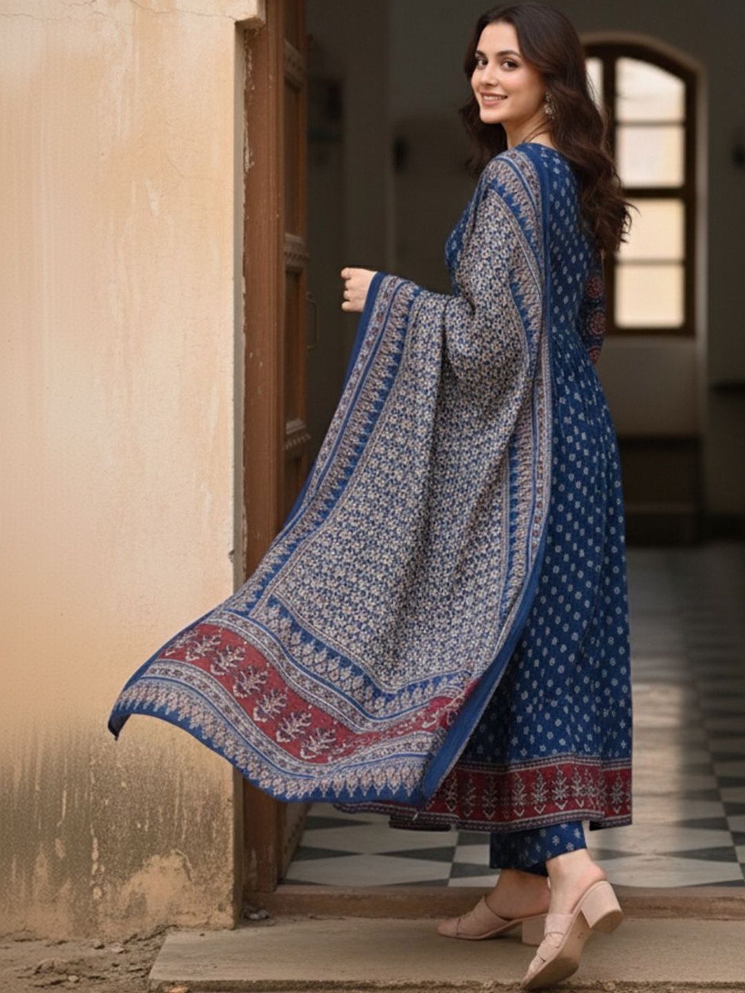 Dhiyona KL Women Ethnic Motifs Printed Regular Kurta with Palazzos & With Dupatta
