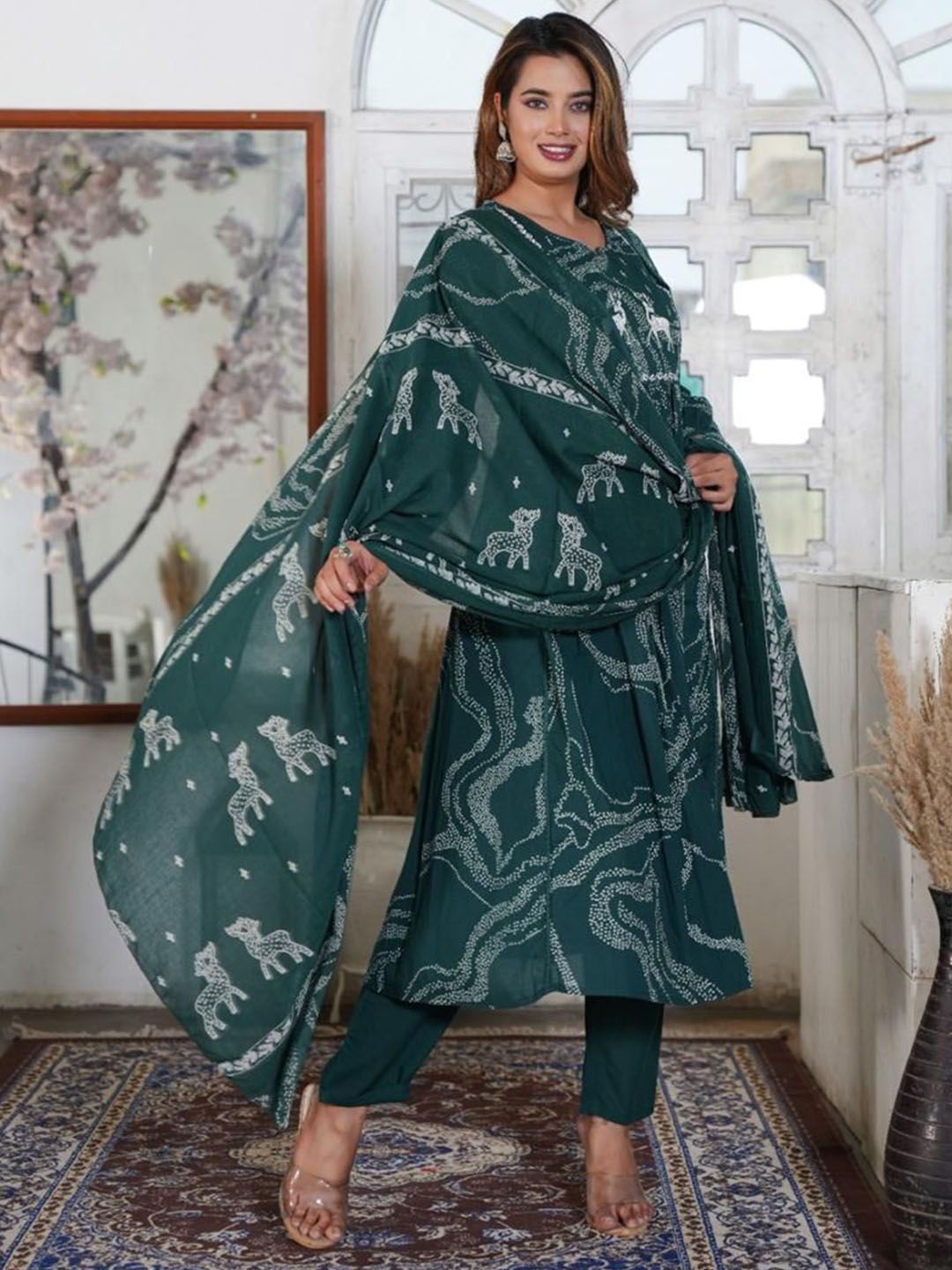 Dhiyona KL Women Printed Regular Pure Cotton Kurta with Trousers & With Dupatta