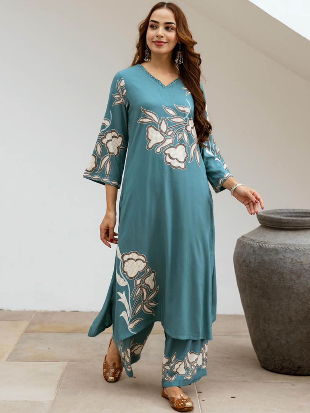 Women Floral Printed Kurta with Palazzo