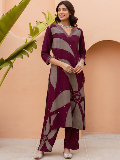 Women Floral Printed Regular Kurta with Trousers