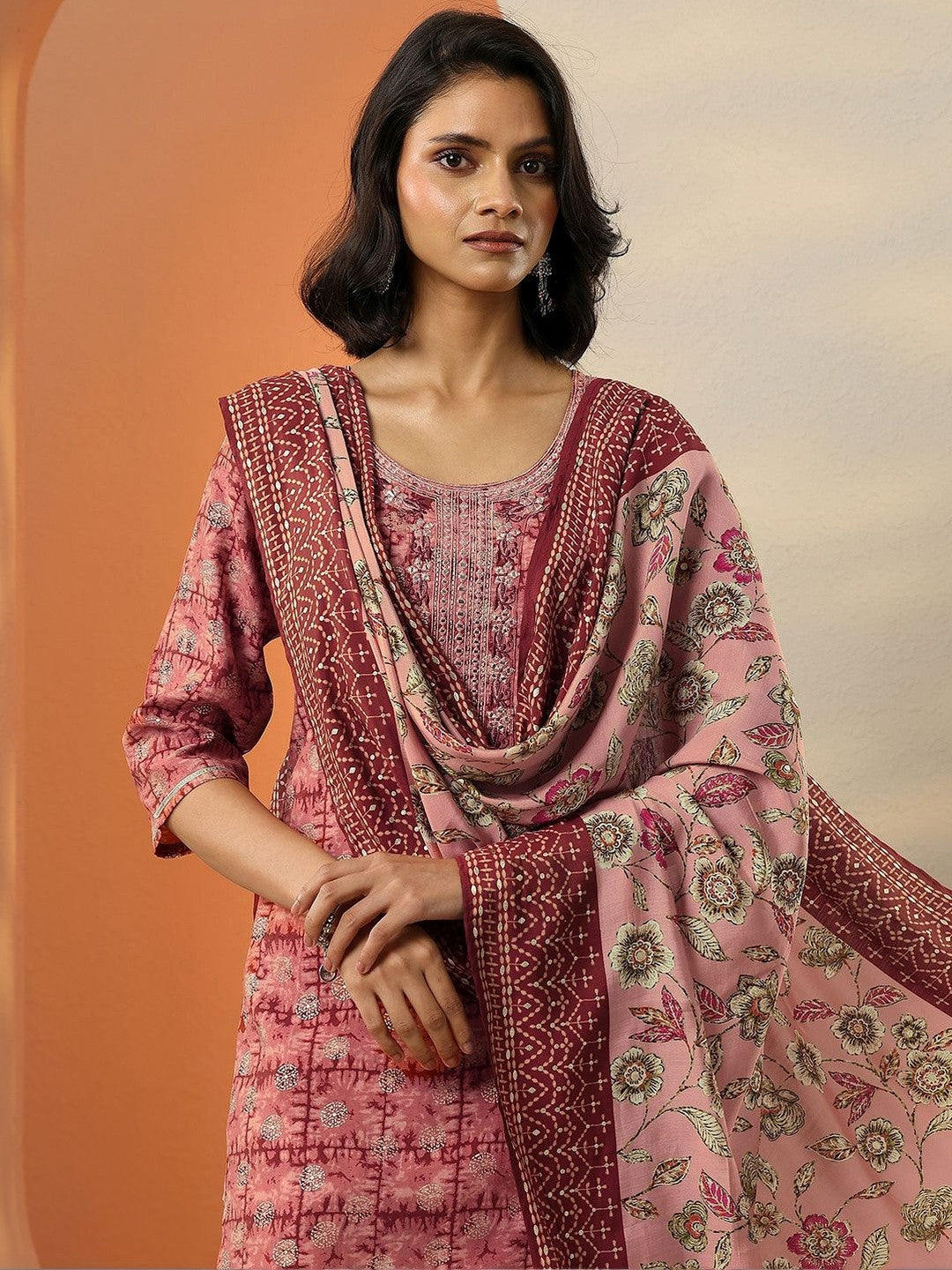Women Ethnic Motifs Printed Regular Thread Work Kurta with Trousers & With Dupatta