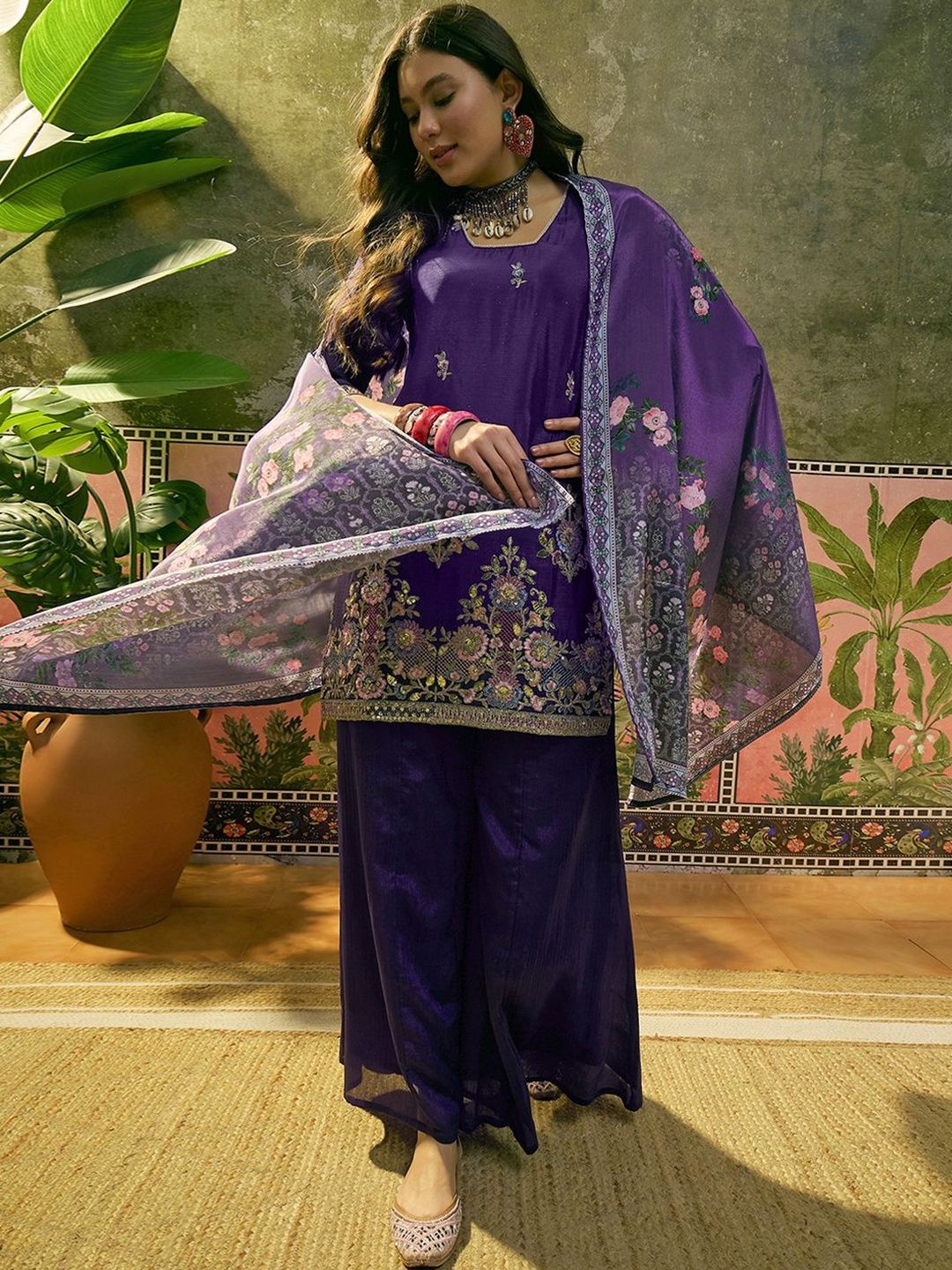 Dhiyona SN Embroidered Square Neck Kurta & Palazzos Kurta Set