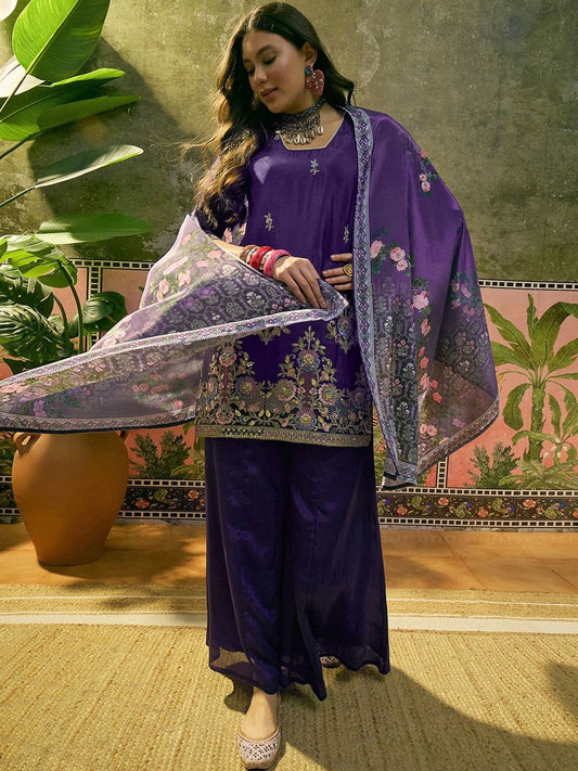 Dhiyona SN Embroidered Square Neck Kurta & Palazzos Kurta Set
