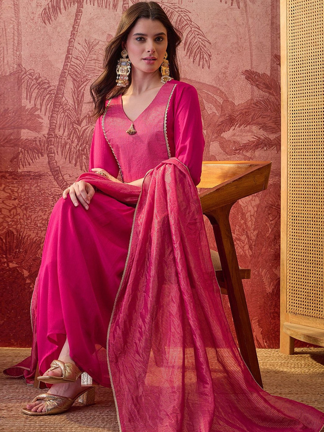 Woven Design V-Neck Kurta & Trousers Kurta Set