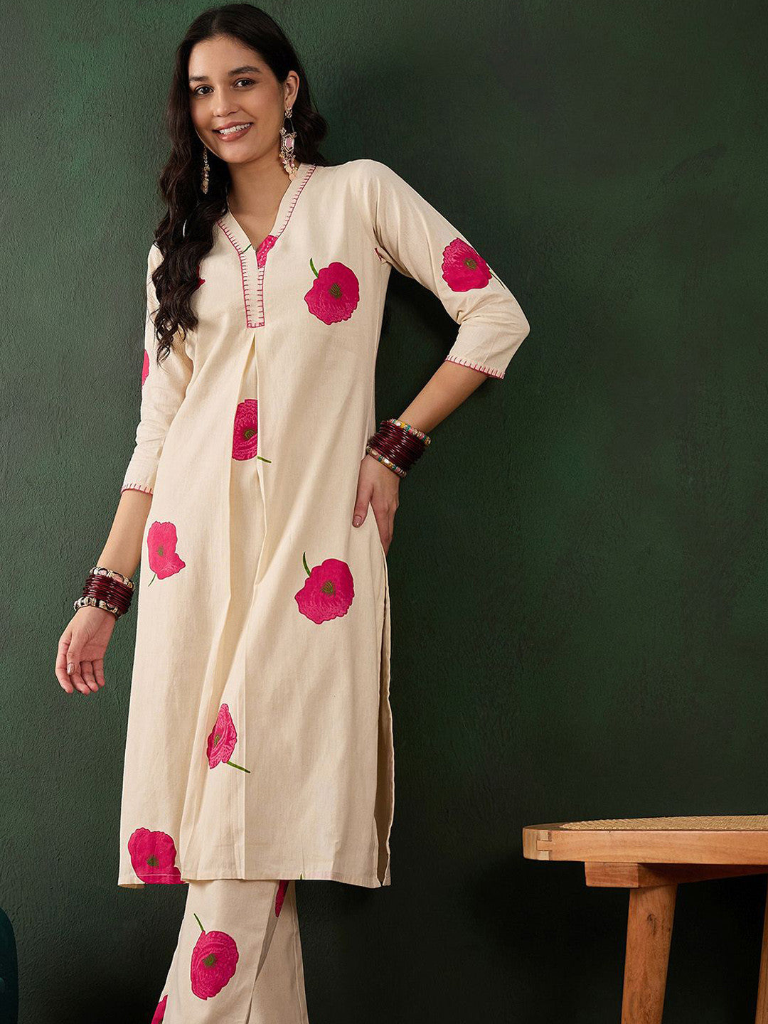 Dhiyona SN Off White Cotton Floral Printed Kurta With Pant Set