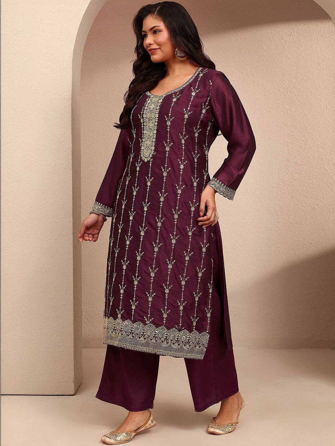 Dhiyona Women's Ethnic Motifs Thread Work Kurta with Trousers & With Dupatta