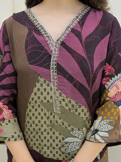 Dhiyona KL Women Printed Silk Crepe Kurta Sets With Dupatta