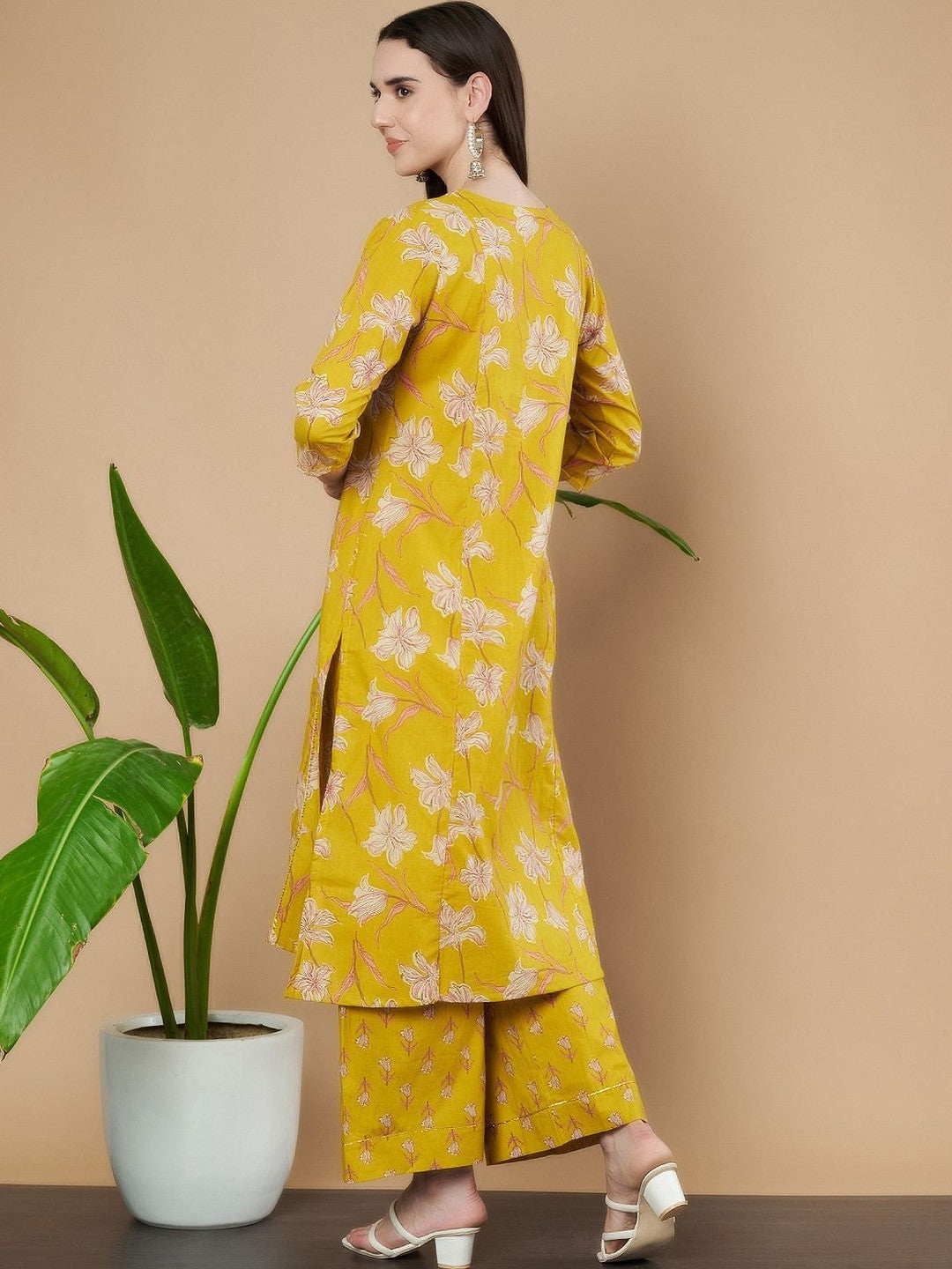 Women Floral Printed Regular Pure Cotton Kurta with Palazzos