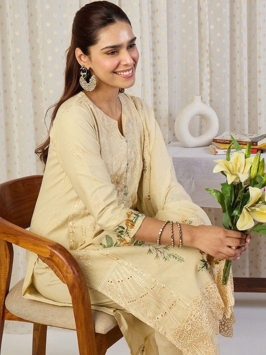 Embroidered Notch Neck Thread Work Pure Cotton Kurta With Trousers & Dupatta